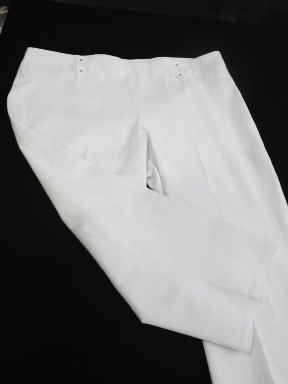 89th and Madison White Stretch Pull-on Capris